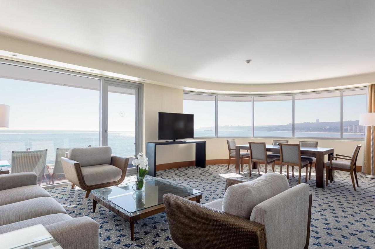 เชอราตัน มิรามาร์ โฮเต็ล แอนด์ คอนเวนชั่น เซ็นเตอร์ Hotel วิญาเดลมาร์ ภายนอก รูปภาพ A suite at the Hilton Tel Aviv