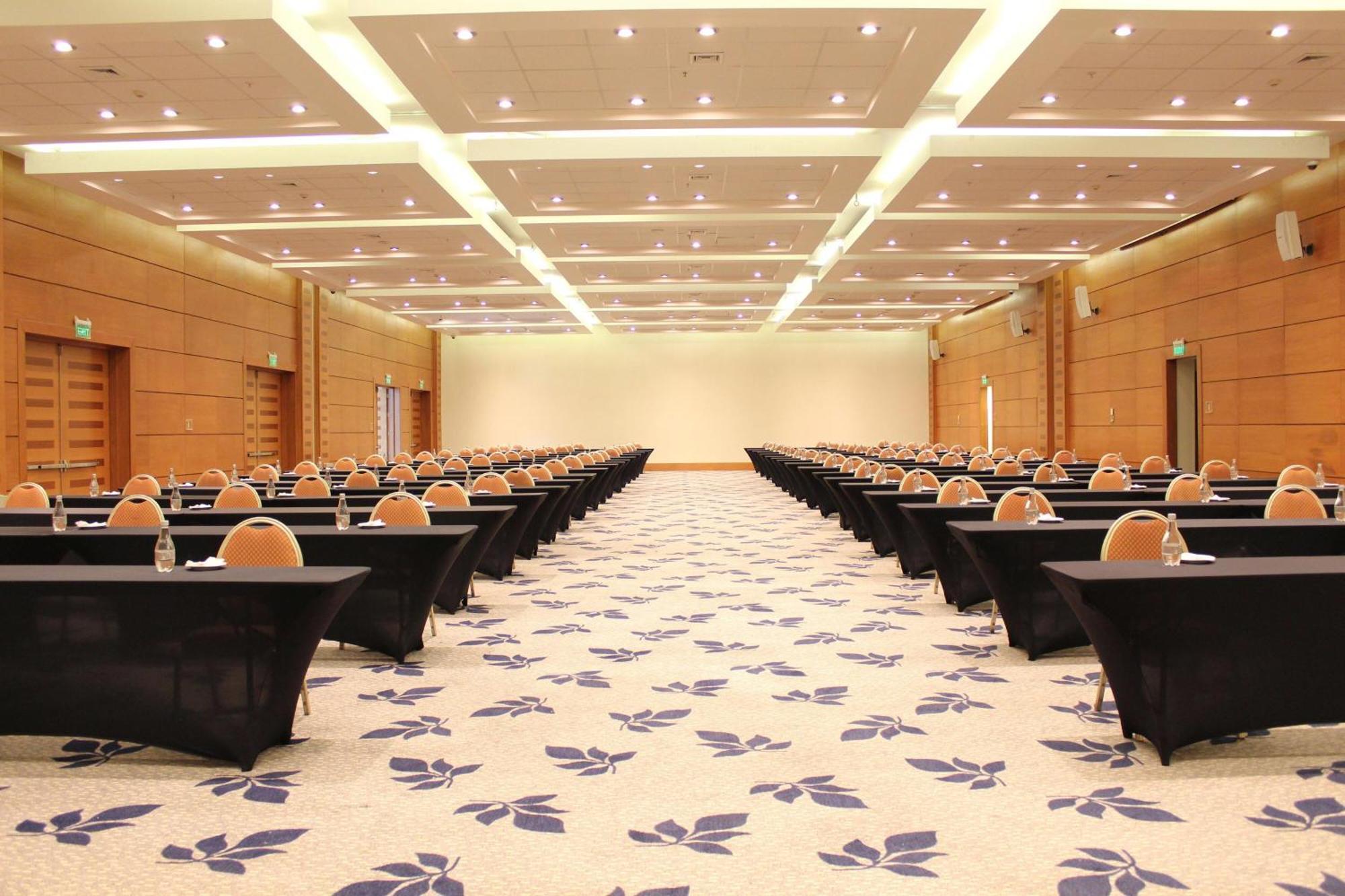 เชอราตัน มิรามาร์ โฮเต็ล แอนด์ คอนเวนชั่น เซ็นเตอร์ Hotel วิญาเดลมาร์ ภายนอก รูปภาพ The Grand Ballroom